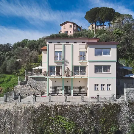 Villa dei Poeti-2