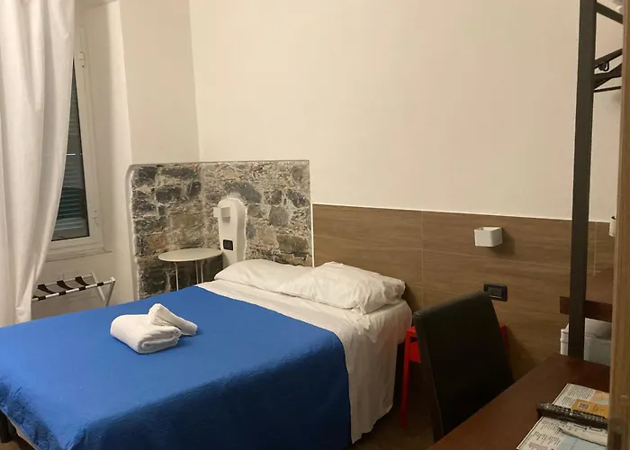 Bella Napoli Guesthouse Trattoria PizzeriaAlbergo